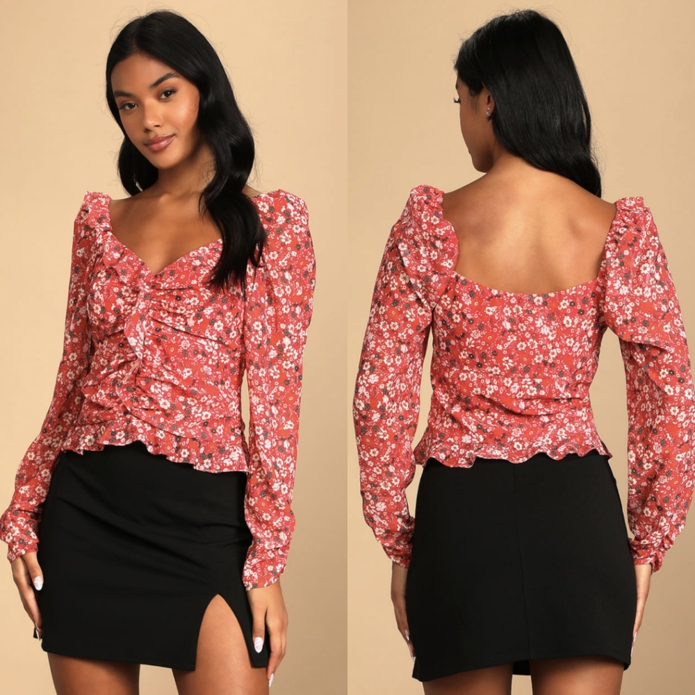 NWT Lulus Blooming Admiration Ruched Top